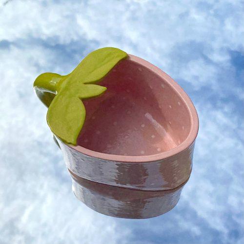 Strawberry mug PINK